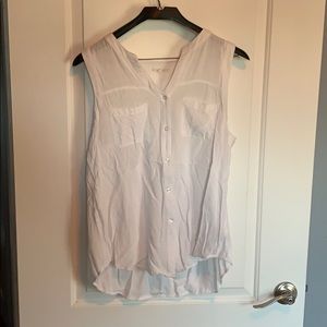 Sleeveless blouse